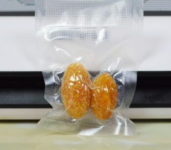 紋路真空袋和光面真空袋有什么區(qū)別？哪個貴？